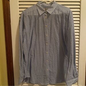 LOFT Blue and White Casual Button Down Shirt